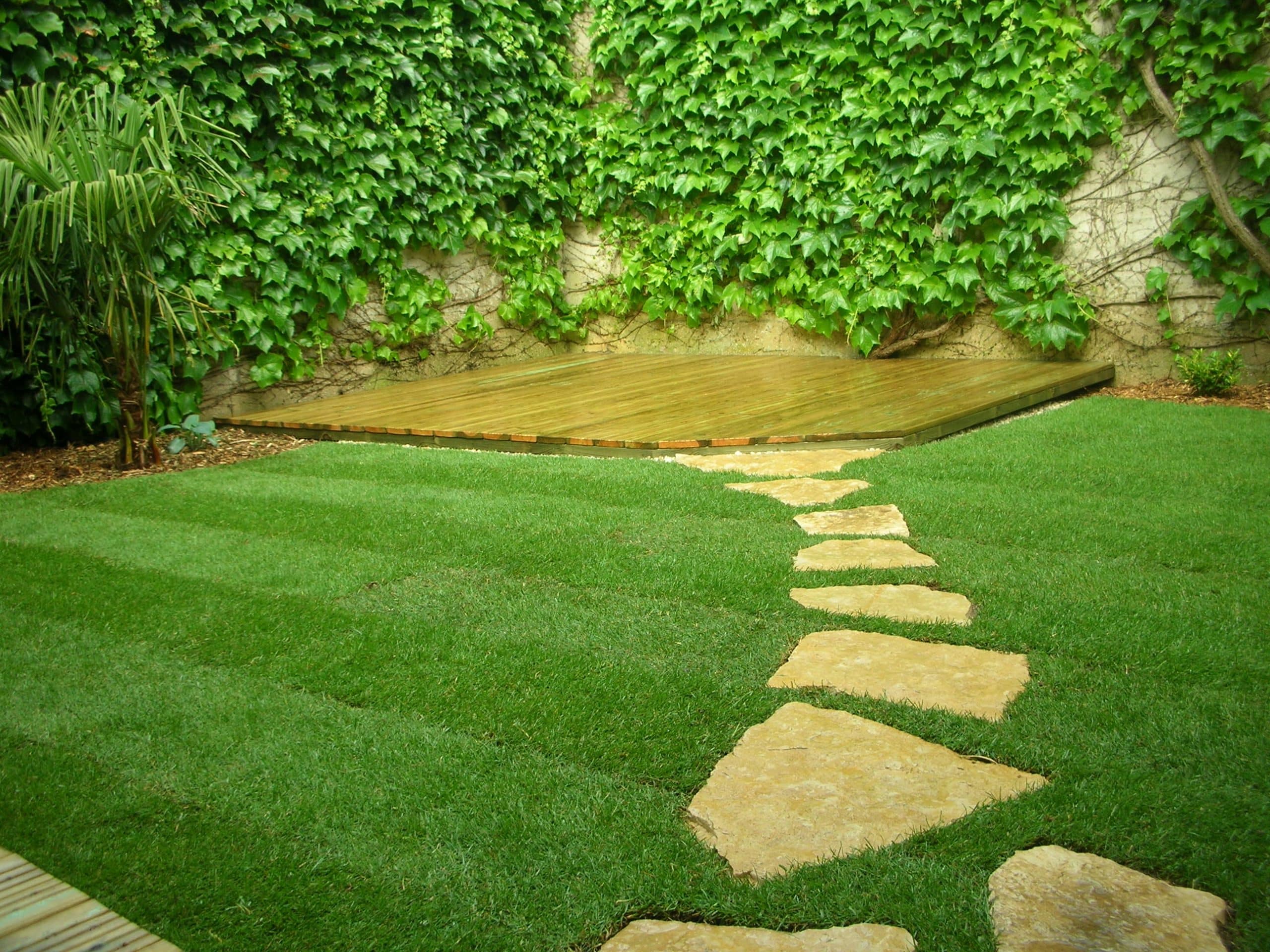 Comment entretenir sa pelouse et son jardin en avril